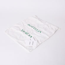 Load image into Gallery viewer, 極美品 BOTTEGA VENETA ボッテガヴェネタ イントレチャート ワンショルダーバッグ レザー FF26830 WS26830 サーモンピンク ゴールド金具 中古 4a000056