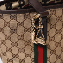 画像をギャラリービューアに読み込む, 極美品 GUCCI グッチ ハンドバッグ 2000-2010s チャーム付き シェリーライン GGキャンバス 139261 213048 べージュ ゴールド金具 中古 4a000195