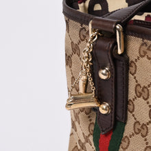 画像をギャラリービューアに読み込む, 極美品 GUCCI グッチ ハンドバッグ 2000-2010s チャーム付き シェリーライン GGキャンバス 139261 213048 べージュ ゴールド金具 中古 4a000195