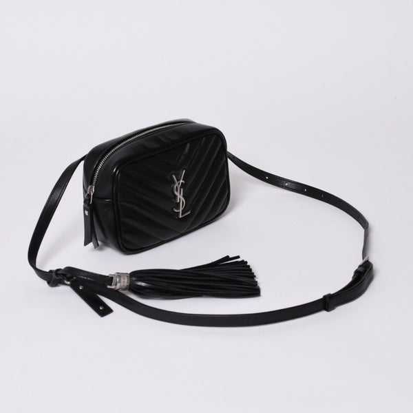Very Good Condition SAINT LAURENT Saint Laurent Shoulder Bag V Stitch Fringe YSL Logo Black Calf 534817 Used 4a000160