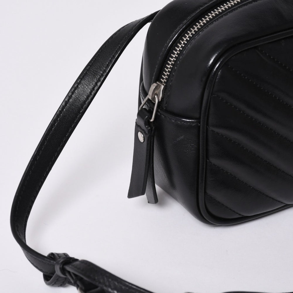 Very Good Condition SAINT LAURENT Saint Laurent Shoulder Bag V Stitch Fringe YSL Logo Black Calf 534817 Used 4a000160