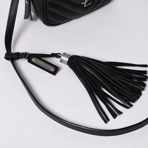 Very Good Condition SAINT LAURENT Saint Laurent Shoulder Bag V Stitch Fringe YSL Logo Black Calf 534817 Used 4a000160