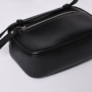 Very Good Condition SAINT LAURENT Saint Laurent Shoulder Bag V Stitch Fringe YSL Logo Black Calf 534817 Used 4a000160