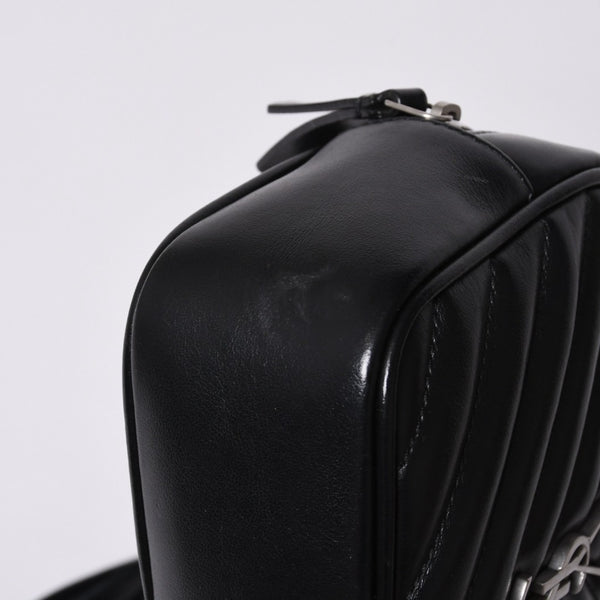 Very Good Condition SAINT LAURENT Saint Laurent Shoulder Bag V Stitch Fringe YSL Logo Black Calf 534817 Used 4a000160