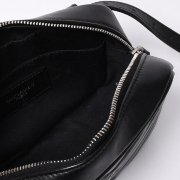 Very Good Condition SAINT LAURENT Saint Laurent Shoulder Bag V Stitch Fringe YSL Logo Black Calf 534817 Used 4a000160