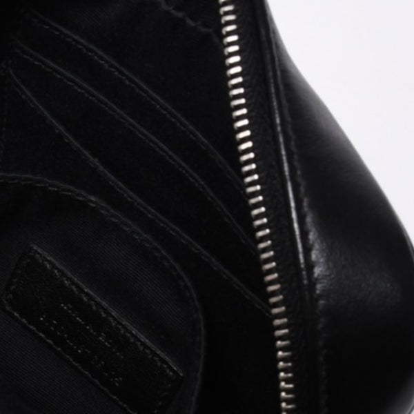Very Good Condition SAINT LAURENT Saint Laurent Shoulder Bag V Stitch Fringe YSL Logo Black Calf 534817 Used 4a000160