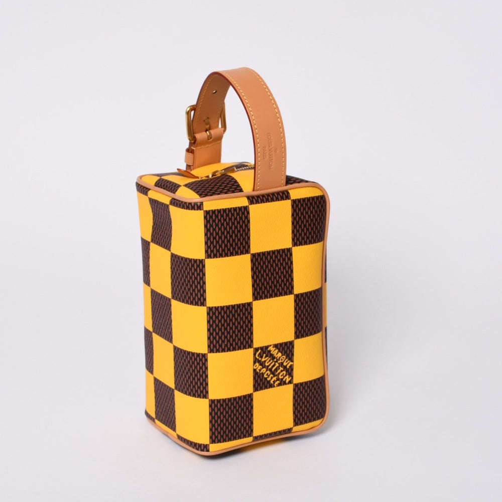 Very Good Condition LOUIS VUITTON N40567 Damier Pop Rocker Dop Kit Travel Pouch Yellow Brown Used 4a000456
