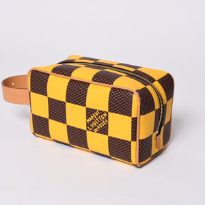 Very Good Condition LOUIS VUITTON N40567 Damier Pop Rocker Dop Kit Travel Pouch Yellow Brown Used 4a000456