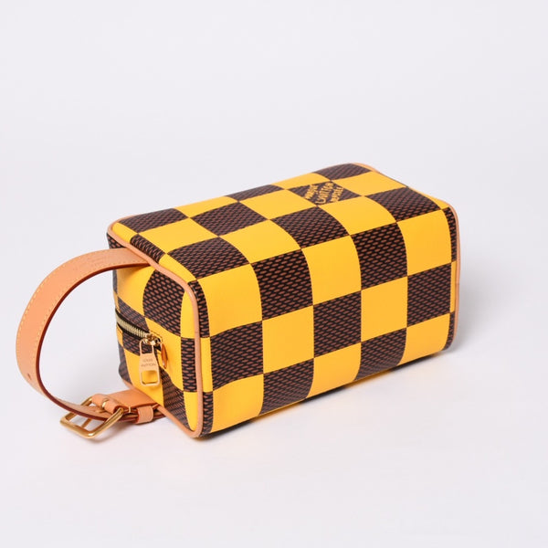 Very Good Condition LOUIS VUITTON N40567 Damier Pop Rocker Dop Kit Travel Pouch Yellow Brown Used 4a000456
