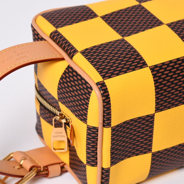 Very Good Condition LOUIS VUITTON N40567 Damier Pop Rocker Dop Kit Travel Pouch Yellow Brown Used 4a000456