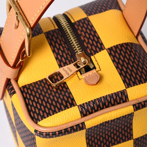 Very Good Condition LOUIS VUITTON N40567 Damier Pop Rocker Dop Kit Travel Pouch Yellow Brown Used 4a000456