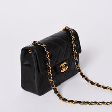画像をギャラリービューアに読み込む, 極美品 CHANEL シャネル ミニマトラッセ17 Sフラップ Sチェーンショルダーバッグ 8番台 ココマーク ラムスキン ブラック 中古 4b013021