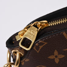 画像をギャラリービューアに読み込む, 極美品 LOUIS VUITTON ルイヴィトン モノグラム フラワー ジップド トートMM M44351 ブラウン ブラック ゴールド金具 中古 4a000264