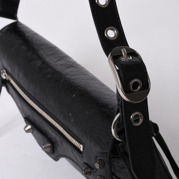 BALENCIAGA バレンシアガ Le Cagole ル・カゴール 771640・1000・N・640167 スリングバッグ ブラック レザー 美品 中古 4a000370