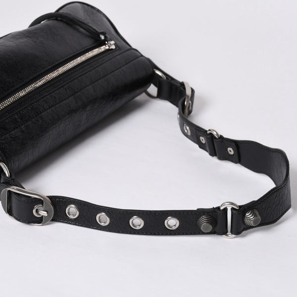 BALENCIAGA バレンシアガ Le Cagole ル・カゴール 771640・1000・N・640167 スリングバッグ ブラック レザー 美品 中古 4a000370