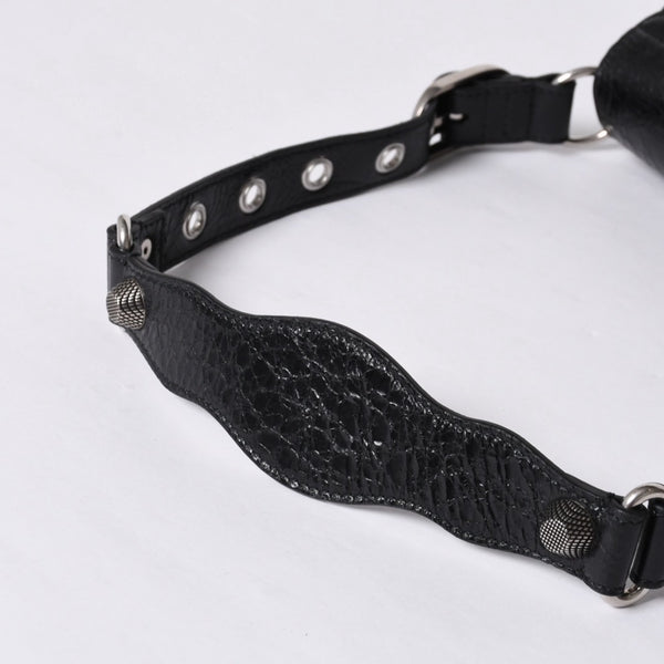BALENCIAGA バレンシアガ Le Cagole ル・カゴール 771640・1000・N・640167 スリングバッグ ブラック レザー 美品 中古 4a000370