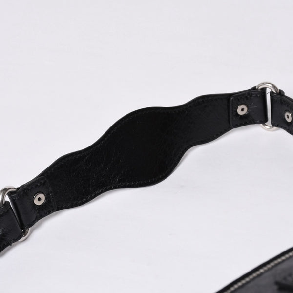 BALENCIAGA バレンシアガ Le Cagole ル・カゴール 771640・1000・N・640167 スリングバッグ ブラック レザー 美品 中古 4a000370