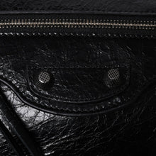 画像をギャラリービューアに読み込む, BALENCIAGA バレンシアガ Le Cagole ル・カゴール 771640・1000・N・640167 スリングバッグ ブラック レザー 美品 中古 4a000370
