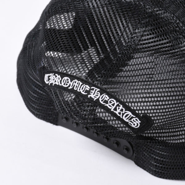 New and unused CHROME HEARTS King Taco Trucker Hat ONE SIZE Cemetery Cross Used 4a000532