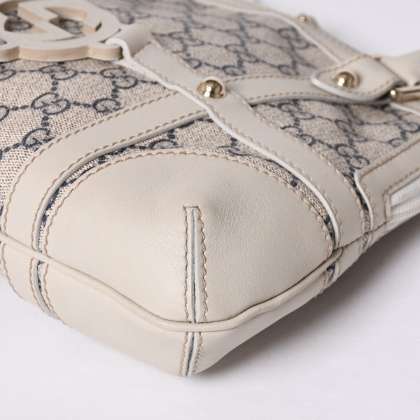 Very Good Condition GUCCI Gucci One Shoulder Handbag 257293 001013 GG Supreme Leather Beige Used 4a000211