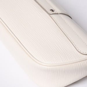 LOUIS VUITTON ルイヴィトン エピ ポシェット モンテーニュ ワンショルダーバッグ M5929J ホワイト シルバー金具 美品 中古 4a000921