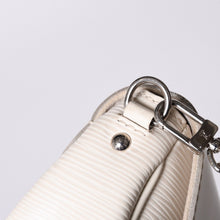 画像をギャラリービューアに読み込む, LOUIS VUITTON ルイヴィトン エピ ポシェット モンテーニュ ワンショルダーバッグ M5929J ホワイト シルバー金具 美品 中古 4a000921
