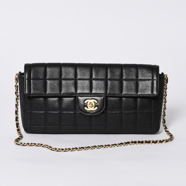 Very Good Condition CHANEL Chocolate Bar Chain Shoulder Bag Lambskin Black x Gold Ladies No. 7 Used 4a000488