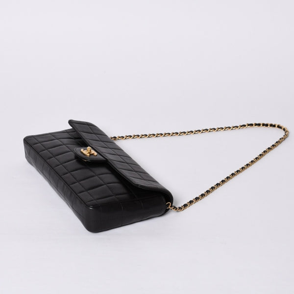 Very Good Condition CHANEL Chocolate Bar Chain Shoulder Bag Lambskin Black x Gold Ladies No. 7 Used 4a000488