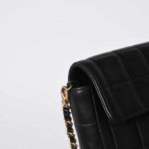 Very Good Condition CHANEL Chocolate Bar Chain Shoulder Bag Lambskin Black x Gold Ladies No. 7 Used 4a000488