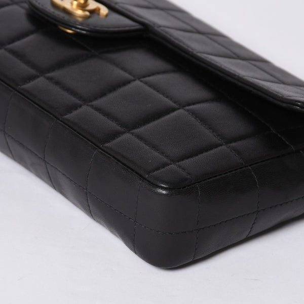 Very Good Condition CHANEL Chocolate Bar Chain Shoulder Bag Lambskin Black x Gold Ladies No. 7 Used 4a000488