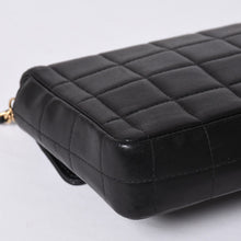 画像をギャラリービューアに読み込む, 極美品 CHANEL シャネル チョコバー チェーン ショルダーバッグ ラムスキン 黒×ゴールド レディース 7番台 中古 4a000488