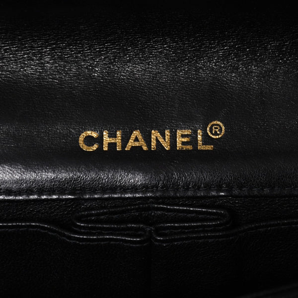 Very Good Condition CHANEL Chocolate Bar Chain Shoulder Bag Lambskin Black x Gold Ladies No. 7 Used 4a000488