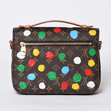画像をギャラリービューアに読み込む, 極美品 LOUIS VUITTON ルイヴィトンYK 草間彌生 ポシェットメティスMM ショルダーバッグ M81267 モノグラムブラウン 中古 4a000573