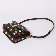 画像をギャラリービューアに読み込む, 極美品 LOUIS VUITTON ルイヴィトンYK 草間彌生 ポシェットメティスMM ショルダーバッグ M81267 モノグラムブラウン 中古 4a000573