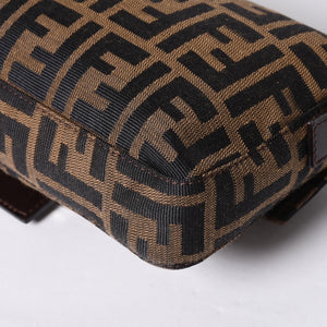 極美品 FENDI フェンディ マンマバケット ワンショルダーバッグ 26424 キャンバス レザー ブラウン ズッカ柄 シルバー金具 中古 4a000497