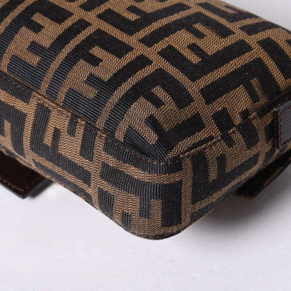 極美品 FENDI フェンディ マンマバケット ワンショルダーバッグ 26424 キャンバス レザー ブラウン ズッカ柄 シルバー金具 中古 4a000497