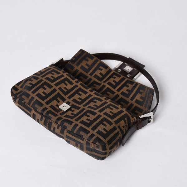 極美品 FENDI フェンディ マンマバケット ワンショルダーバッグ 26424 キャンバス レザー ブラウン ズッカ柄 シルバー金具 中古 4a000497