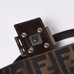 極美品 FENDI フェンディ マンマバケット ワンショルダーバッグ 26424 キャンバス レザー ブラウン ズッカ柄 シルバー金具 中古 4a000497