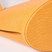 画像をギャラリービューアに読み込む, 極美品 LOUIS VUITTON ルイヴィトン サンジャック ハンドバッグ M52269 エピ レザー イエロー ゴールド金具 中古 4a000527