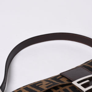 極美品 FENDI フェンディ マンマバケット ワンショルダーバッグ 26424 キャンバス レザー ブラウン ズッカ柄 シルバー金具 中古 4a000497