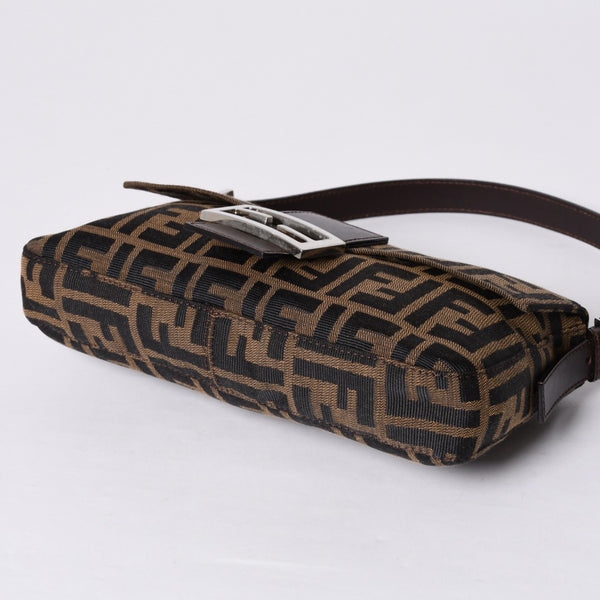 極美品 FENDI フェンディ マンマバケット ワンショルダーバッグ 26424 キャンバス レザー ブラウン ズッカ柄 シルバー金具 中古 4a000497