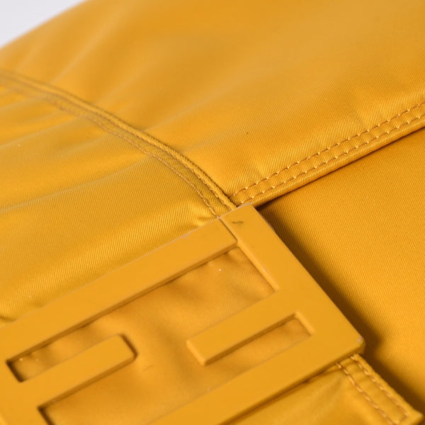 FENDI フェンディ Nylon ナイロン Shoulder Bag ショルダーバッグ 7VA536 Yellow イエロー 美品 中古 4a000509
