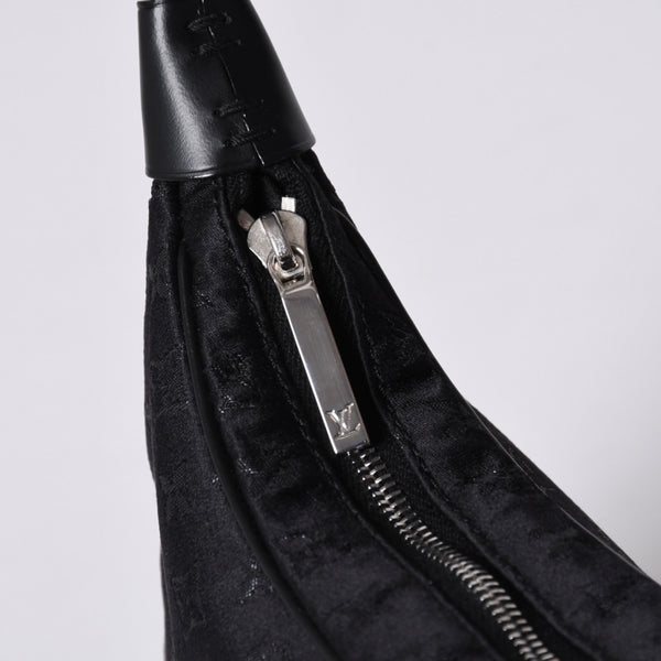 極美品 LOUIS VUITTON ルイヴィトン リトル ブローニュ ワンショルダーバッグ M92142 モノグラム サテン ブラック シルバー金具 中古 4a000762