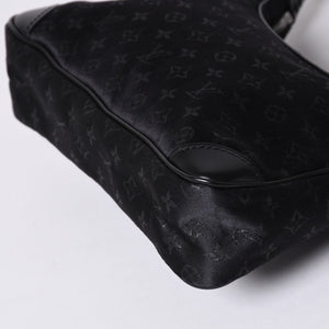 極美品 LOUIS VUITTON ルイヴィトン リトル ブローニュ ワンショルダーバッグ M92142 モノグラム サテン ブラック シルバー金具 中古 4a000762