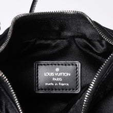 画像をギャラリービューアに読み込む, 極美品 LOUIS VUITTON ルイヴィトン リトル ブローニュ ワンショルダーバッグ M92142 モノグラム サテン ブラック シルバー金具 中古 4a000762