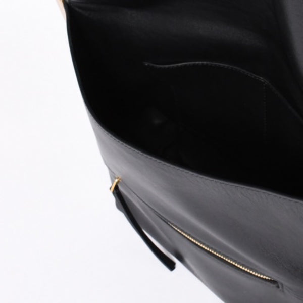 CELINE セリーヌ Clasp Shoulder クラスプライン ショルダーバッグ レザー Black ブラック 美品 中古 4a000808