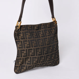 FENDI フェンディ ズッカ柄 Shoulder Bag ショルダーバッグ 83150820981 ブラウン ゴールド金具 美品 中古 4a000508