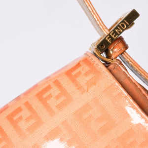 FENDI フェンディ マンマバケット ワンショルダーバッグ ズッカ オレンジ エナメル 美品 中古 4a000521