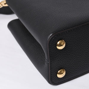 Like new LOUIS VUITTON Capucines BB M94755 2WAY handbag Taurillon leather black used 4a000525
