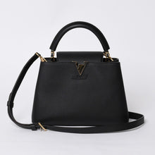 画像をギャラリービューアに読み込む, 新品同様 LOUIS VUITTON ルイヴィトン カプシーヌBB M94755 2WAY ハンドバッグ トリヨンレザー ブラック 中古 4a000525